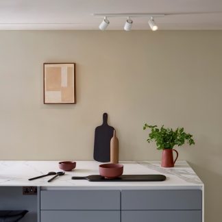 ascoli-triple-bar-white