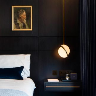 mini-crescent-pendant-insitu