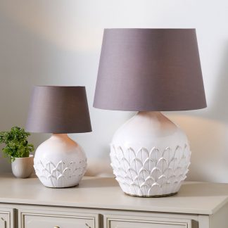 willow-white-stoneware-table-lamp-insitu