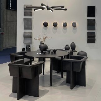 clam-wall-lamp-insitu