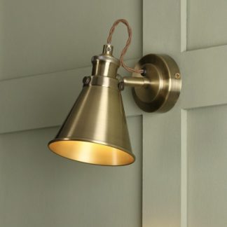 rufus-spotlight-wall-3