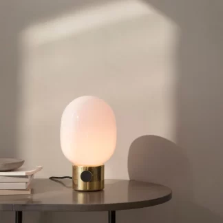 MENU_JWDA_polished_brass_table_lamp_2