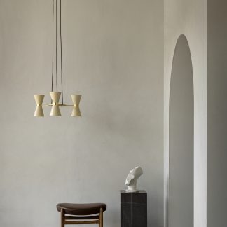 collector_3_light_chandelier_insitu_04