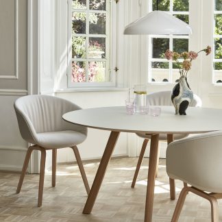 AAC 23 Soft Steelcut 220 oak base_CPH 25 off white lino oak base_Pao Steel Pendant cream white