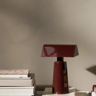 caret-mf1-portable-charging-usb-table-lamp-dark-burgundy-05
