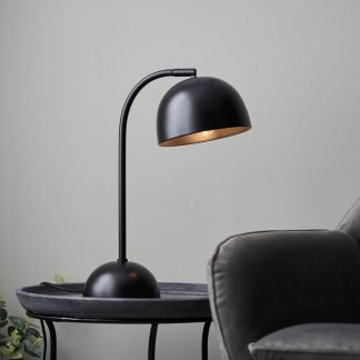 Brodey-Table-Lamp-02