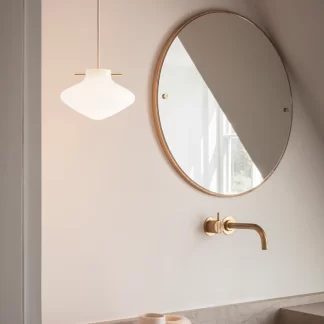 LYFA_2021_REPOSE175Brass_PhotographerIrinaBoersma_StylistPernilleVest_1_Lowresolutionkopi