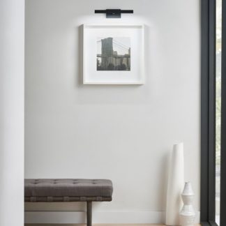 dessau-12-picture-light-black-03